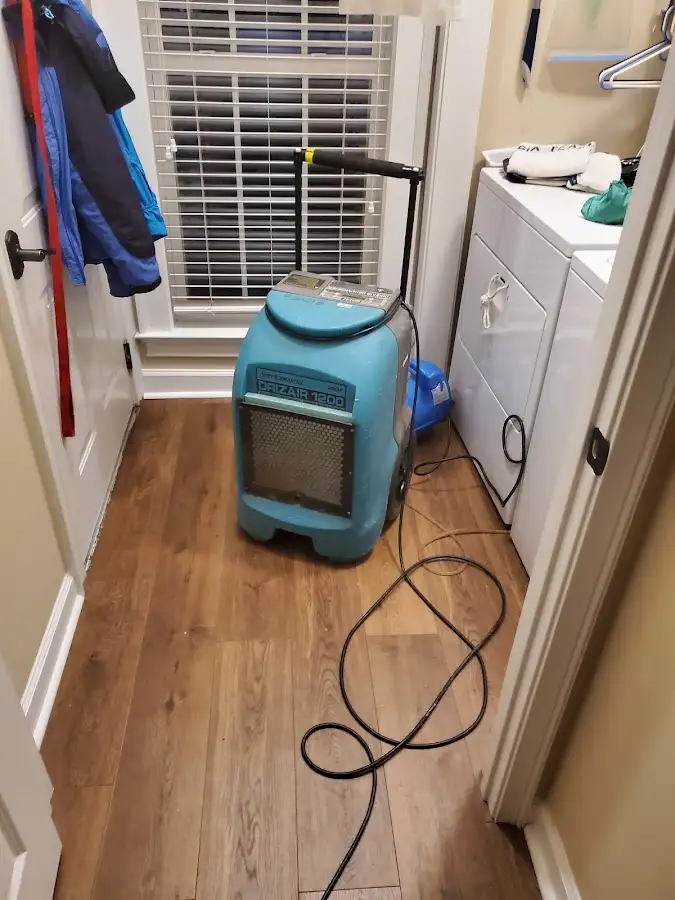 Commercial dehumidifier deployed for Flood Damage Cleanup in Spring Creek